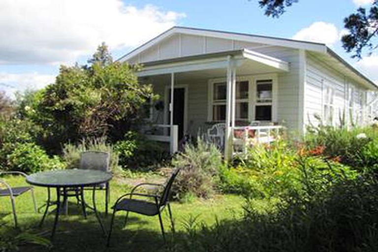 Photo of property in 78 Main Road, Te Karaka, 4022