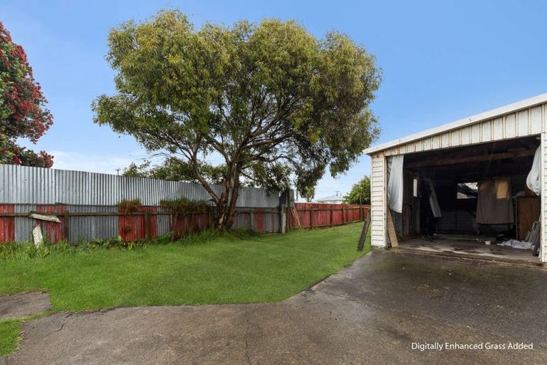 Photo of property in 4 Matipo Street, Castlecliff, Wanganui, 4501