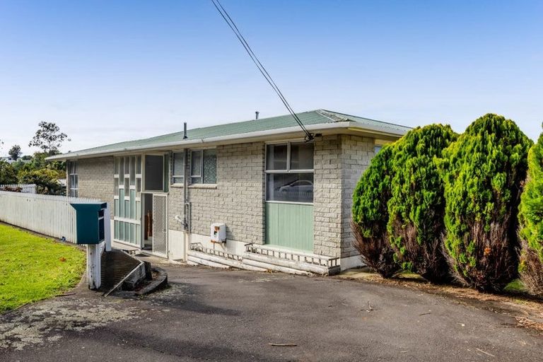 Photo of property in 17 Frankley Road, Westown, New Plymouth, 4310