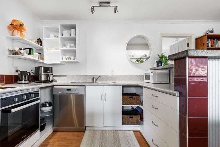 Photo of property in 6 Roys Road, Parkvale, Tauranga, 3112