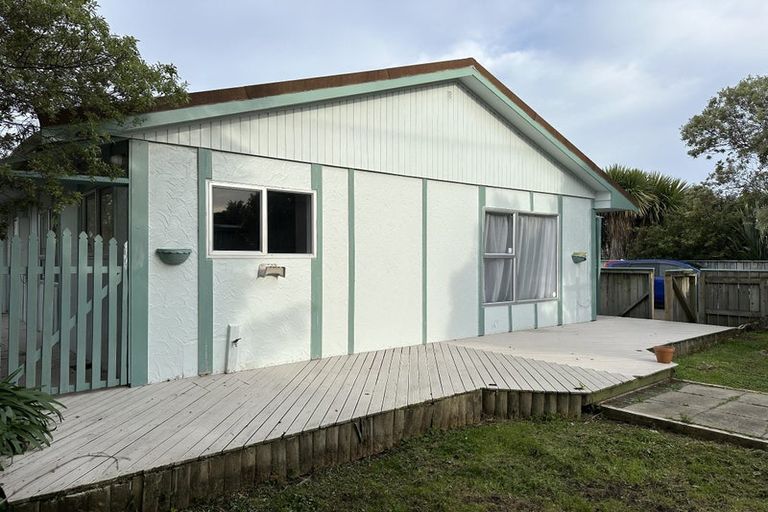 Photo of property in 110 Arawhata Road, Paraparaumu, 5032