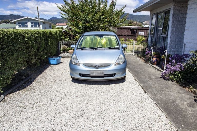 Photo of property in 1/1 Rosebank Terrace, Stoke, Nelson, 7011