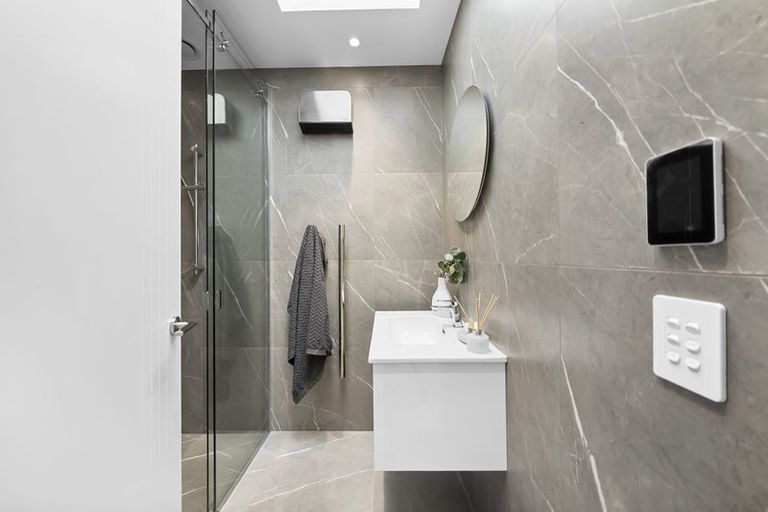 Photo of property in 1/42 Canterbury Street, Lyttelton, 8082