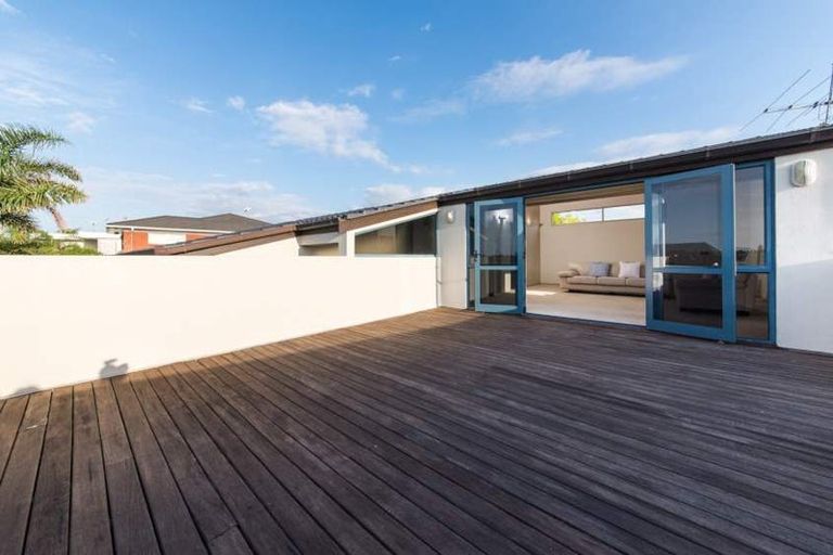 Photo of property in 43 Bramley Drive, Farm Cove, Auckland, 2012