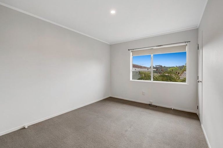 Photo of property in 1/34 Bayview Road, Bayview, Auckland, 0629