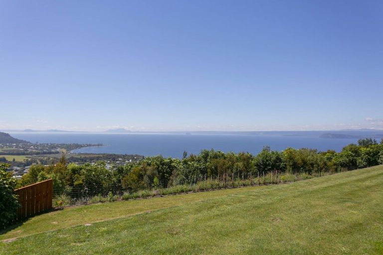 Photo of property in 21 Rangikatea Road, Omori, Turangi, 3381