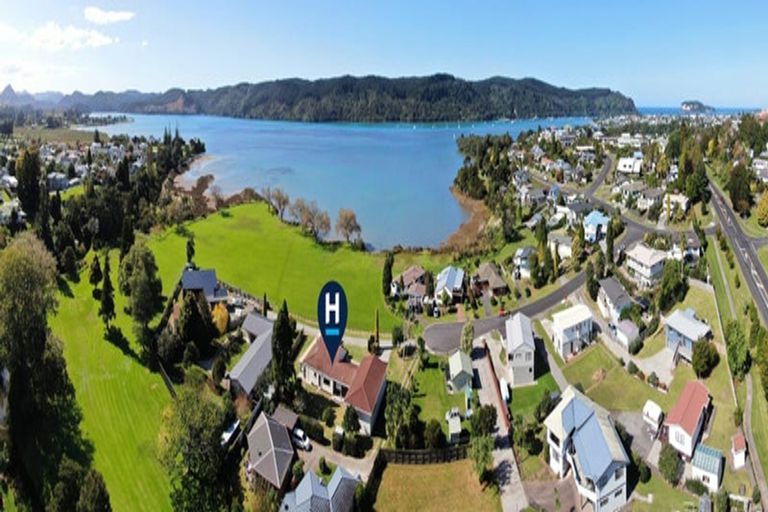 Photo of property in 126 Patiki Place, Whangamata, 3620