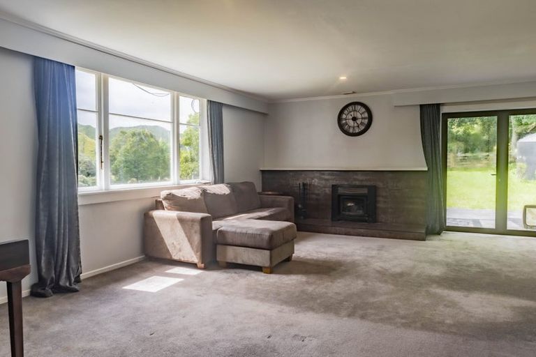 Photo of property in 822 Motukawa Road, Tarata, Inglewood, 4387