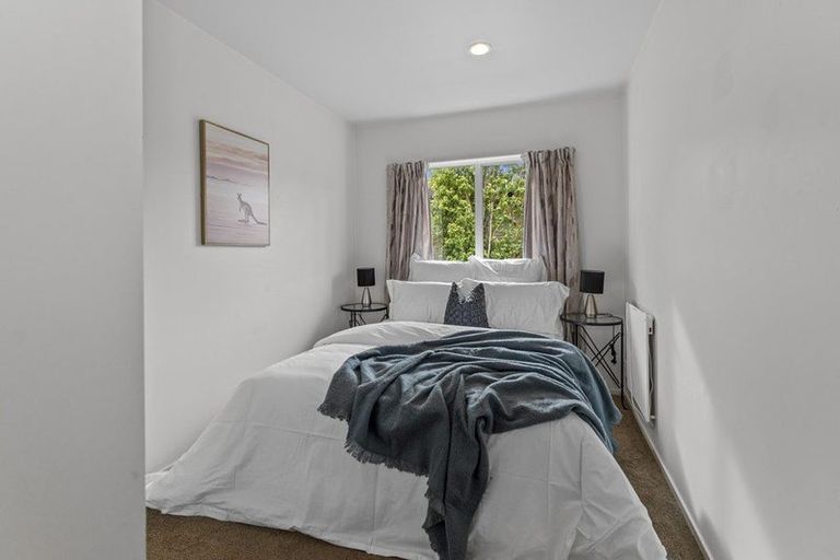 Photo of property in 7 Wattle Street, New Lynn, Auckland, 0600