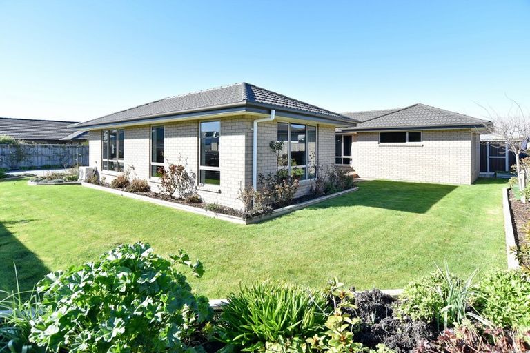 Photo of property in 12d Watkins Drive, Rangiora, 7400