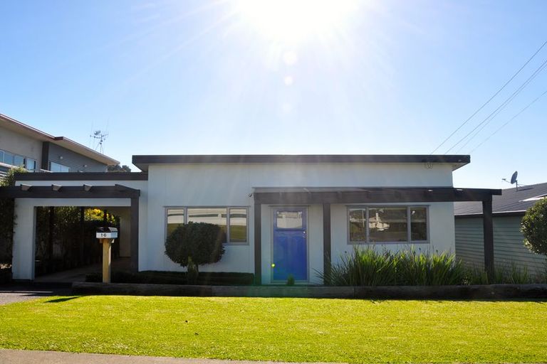Photo of property in 16 Ocean View Road, Waihi Beach, 3611