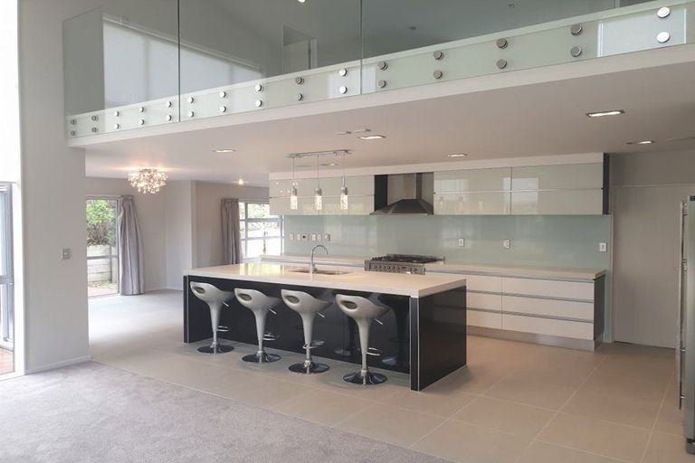 Photo of property in 36 Borneo Drive, Fairview Heights, Auckland, 0632