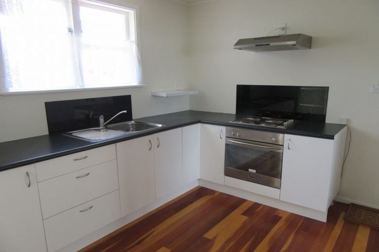 Photo of property in 2/20 John Street, Trentham, Upper Hutt, 5018