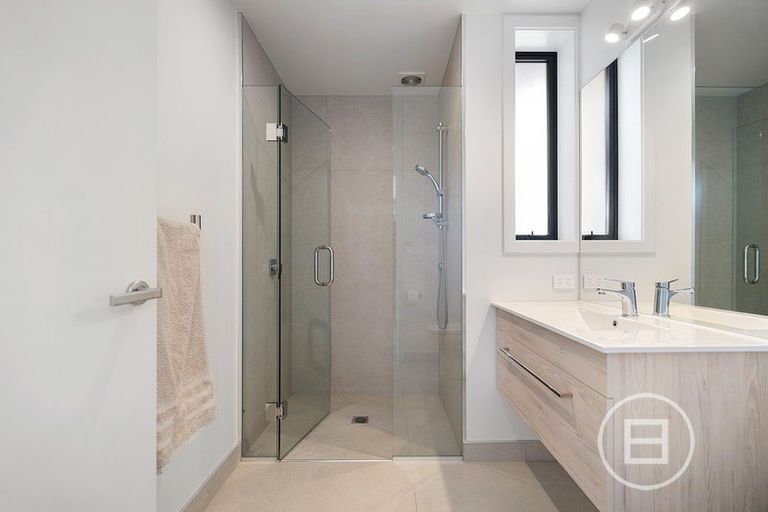 Photo of property in 4 Stackbrae Avenue, Wanaka, 9305