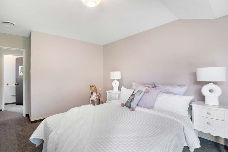 Photo of property in 32 Rearsby Drive, Halswell, Christchurch, 8025