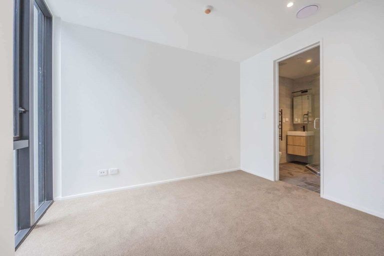 Photo of property in 1001/1 Buscomb Avenue, Henderson, Auckland, 0610