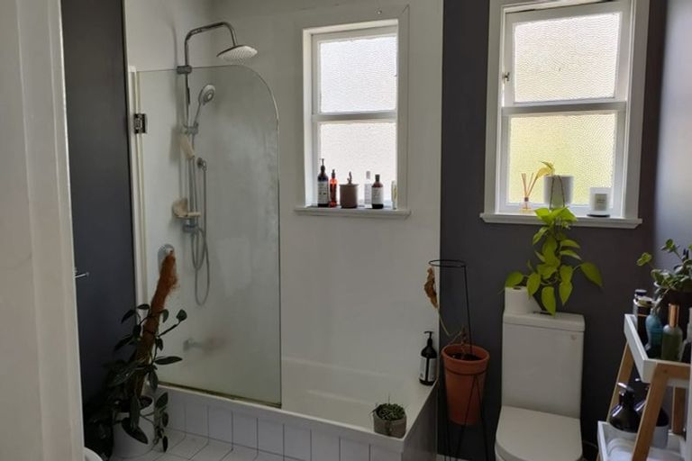 Photo of property in 33 Toomath Street, Naenae, Lower Hutt, 5011