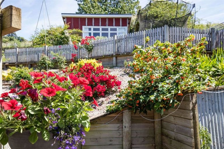 Photo of property in 98 Russell Street, Stepneyville, Nelson, 7010