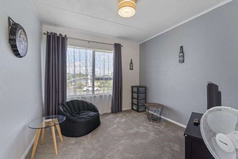 Photo of property in 41 Kennedy Drive, Levin, 5510