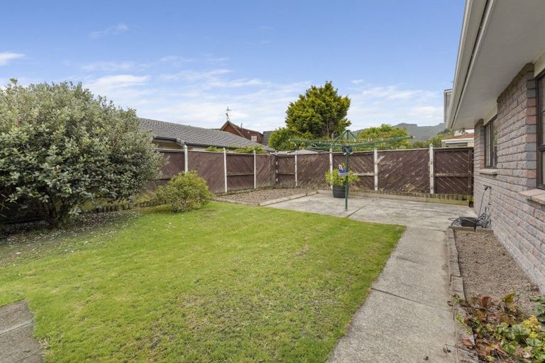 Photo of property in 35 Waddington Drive, Naenae, Lower Hutt, 5011