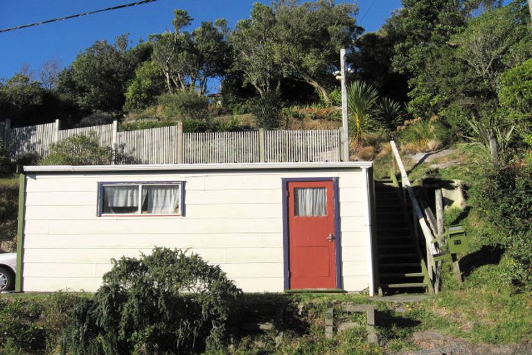 Photo of property in 71 Black Rock Road, Newlands, Wellington, 6037