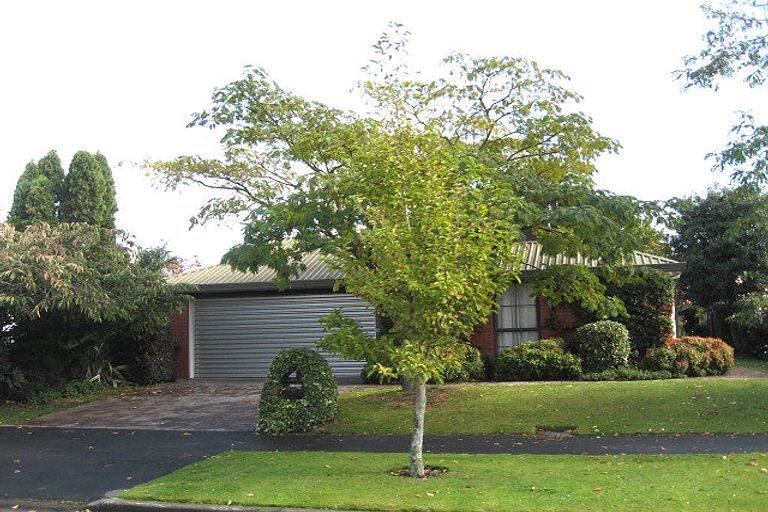 Photo of property in 42 Sayers Crescent, Ilam, Christchurch, 8041