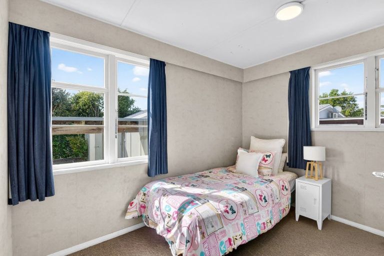 Photo of property in 4 Russell Road, Marewa, Napier, 4110