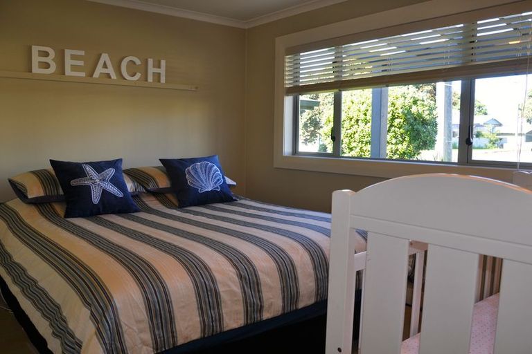 Photo of property in 16 Ocean View Road, Waihi Beach, 3611