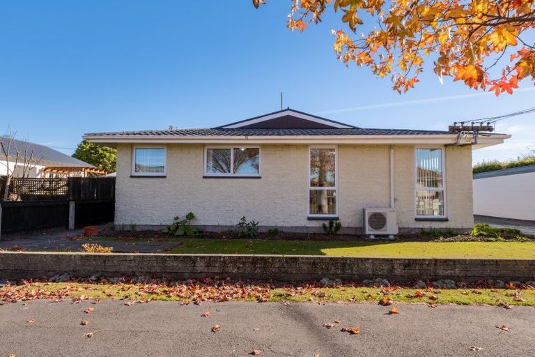 Photo of property in 1/17 Tyrone Street, Belfast, Christchurch, 8051