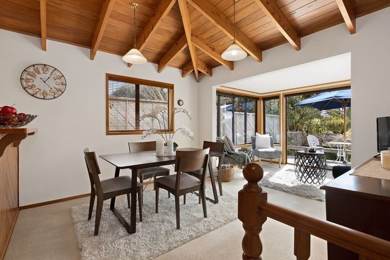 Photo of property in 10/16 Mahara Avenue, Birkenhead, Auckland, 0626