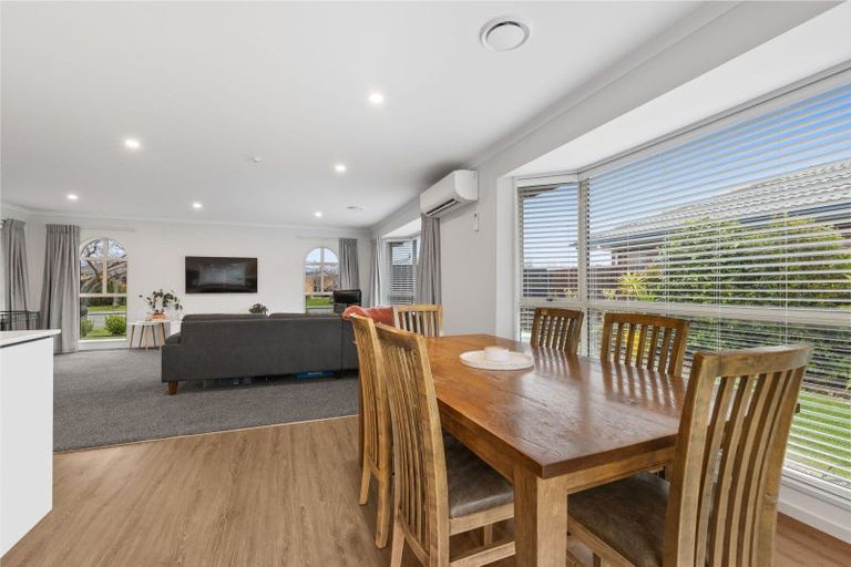Photo of property in 44 Welsford Street, Woodend, 7610