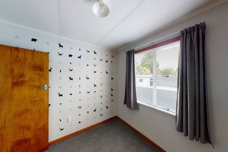 Photo of property in 30 Hadfield Crescent, College Estate, Whanganui, 4500