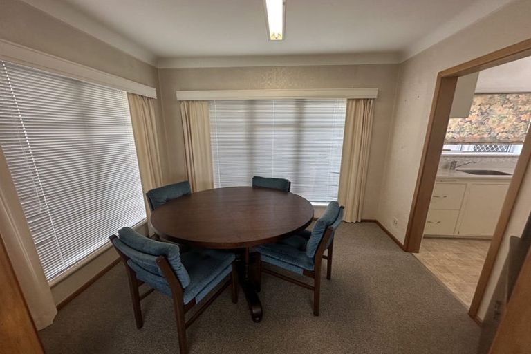 Photo of property in 88 Seymour Road, Sunnyvale, Auckland, 0612