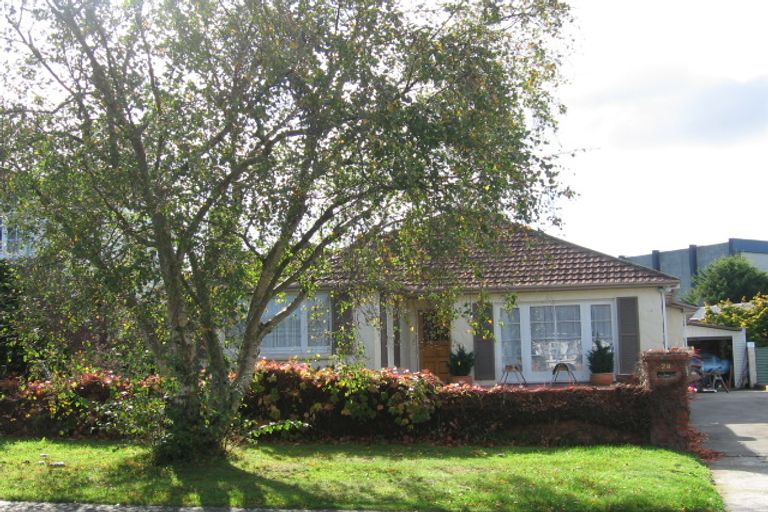 Photo of property in 28 Stellin Street, Boulcott, Lower Hutt, 5011