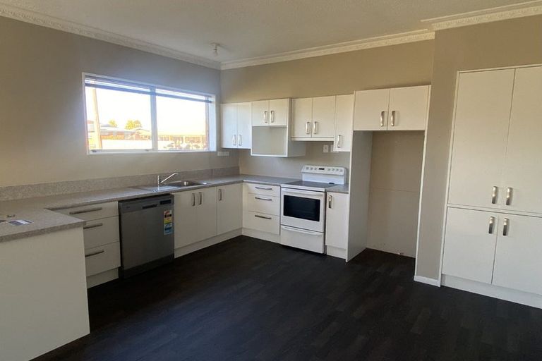 Photo of property in 35 Waterford Drive, Winton, 9720