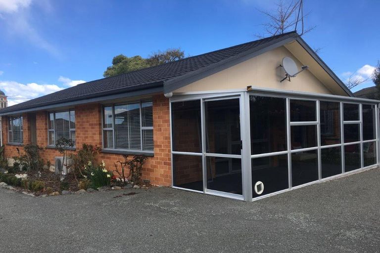 Photo of property in 12 Churchill Place, Waimate, 7924