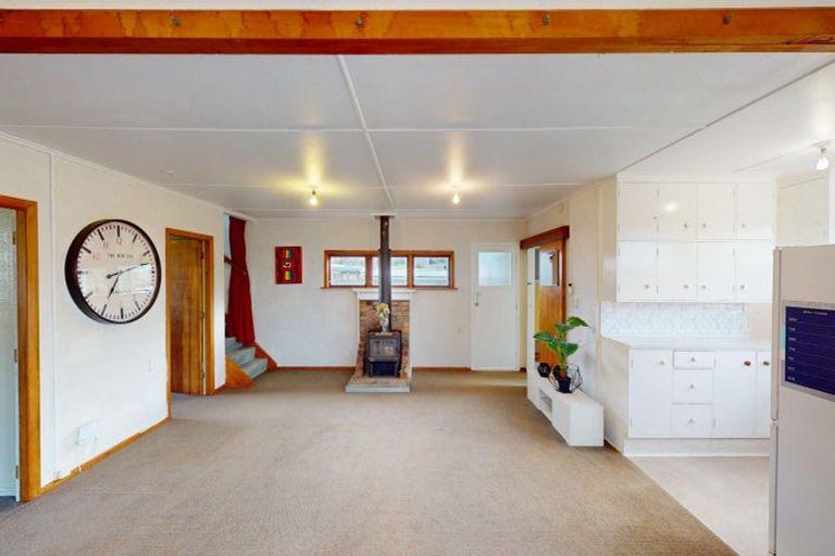 Photo of property in 165 Kahukura Avenue, Waitarere Beach, Levin, 5510
