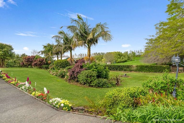 Photo of property in 11 Te Pahi River Drive, Paparoa, Maungaturoto, 0583