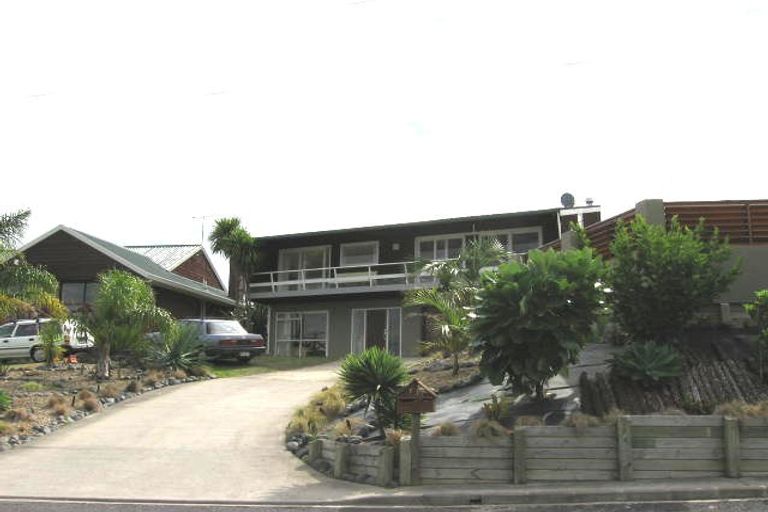 Photo of property in 7 Long Street, Torbay, Auckland, 0630