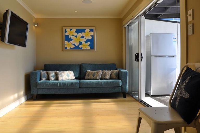 Photo of property in 16 Ocean View Road, Waihi Beach, 3611