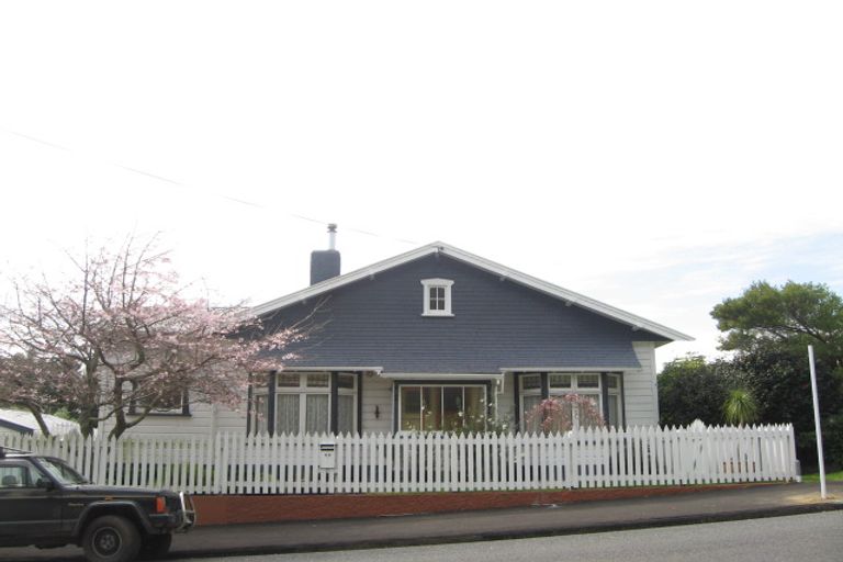Photo of property in 99a Gover Street, New Plymouth, 4310