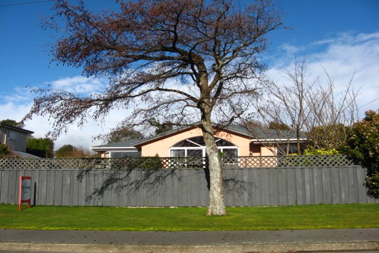 Photo of property in 15 Weka Street, Waikiwi, Invercargill, 9810