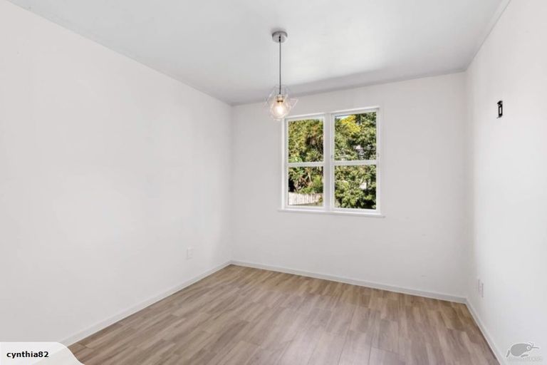 Photo of property in 56 Vandeleur Avenue, Birkdale, Auckland, 0626