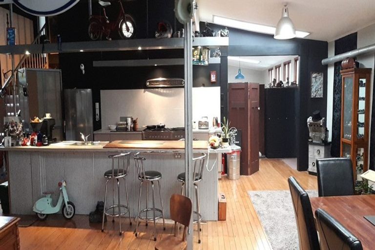 Photo of property in 43 Domett Street, Waitara, 4320