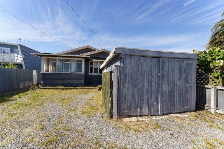 Photo of property in 79 Beresford Street, New Brighton, Christchurch, 8061