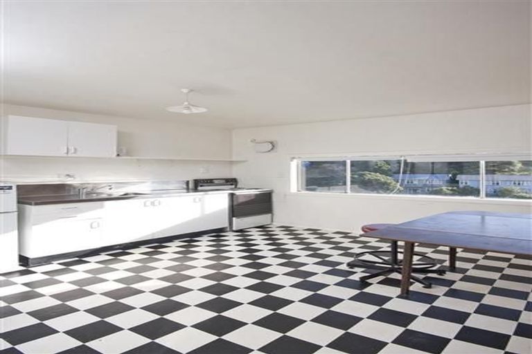 Photo of property in 36 Maarama Crescent, Aro Valley, Wellington, 6021