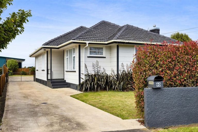 Photo of property in 60 Egmont Street, Hawera, 4610