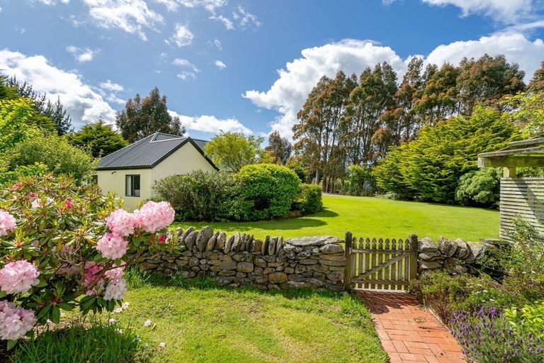 Photo of property in 13 Cowan Road, Pine Hill, Dunedin, 9010