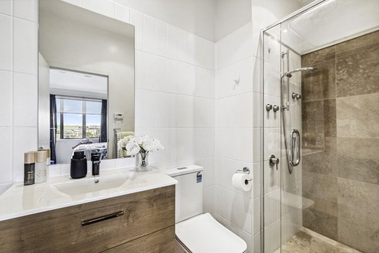 Photo of property in Point Ridge, 10/130 Gills Road, Albany Heights, Auckland, 0632