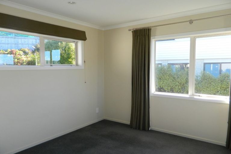 Photo of property in 3 Kahurangi Heights, Aotea, Porirua, 5024